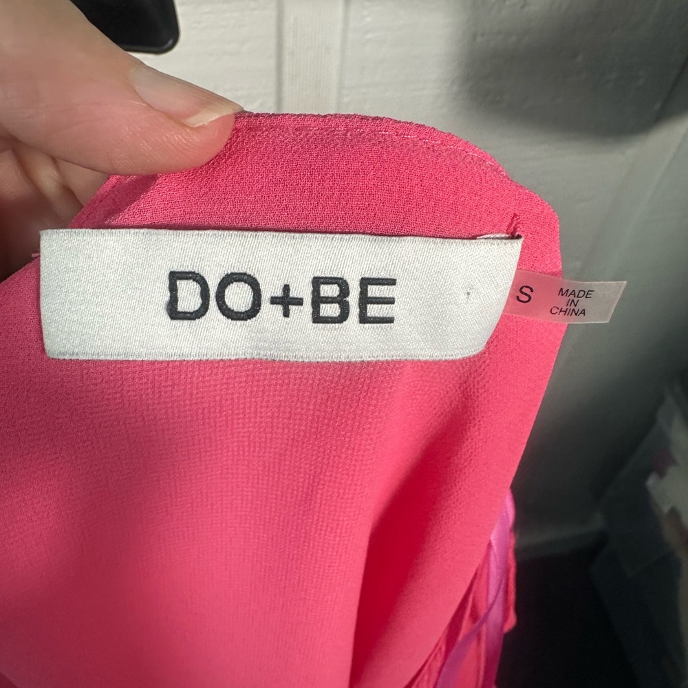 Do + Be Pink Long Sleeve V Neck Faux Wrap Chiffon Top Size Small EUC - Picture 6 of 9